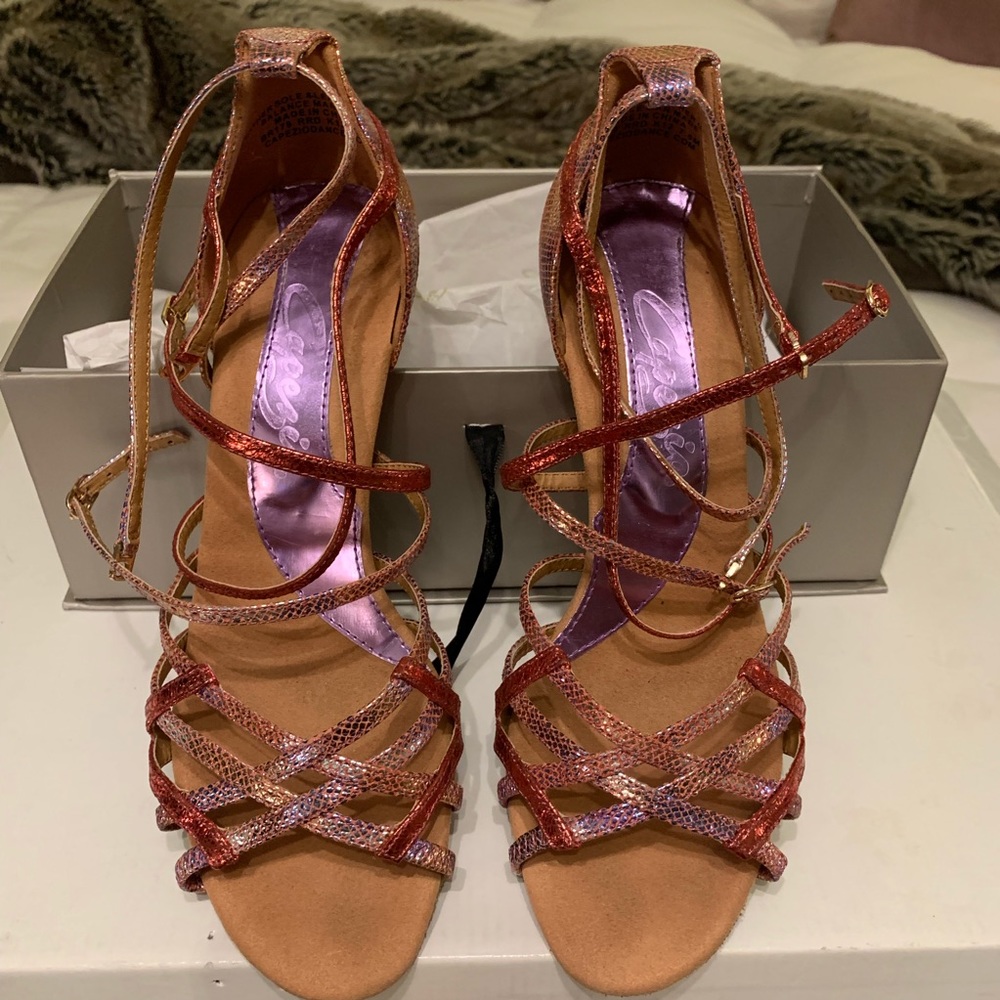 Capezio Dance Shoes w/Suede Bottom - New